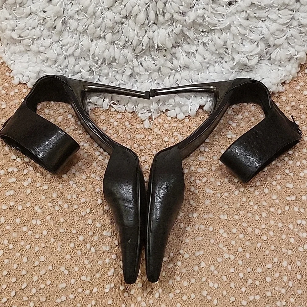 Colin Stuart heels - Picture 6 of 16